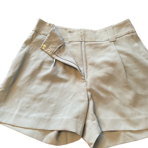 H&M Pleat Detailed Shorts Size 12 Blue/Green/Gray Color - Picture 2 of 10